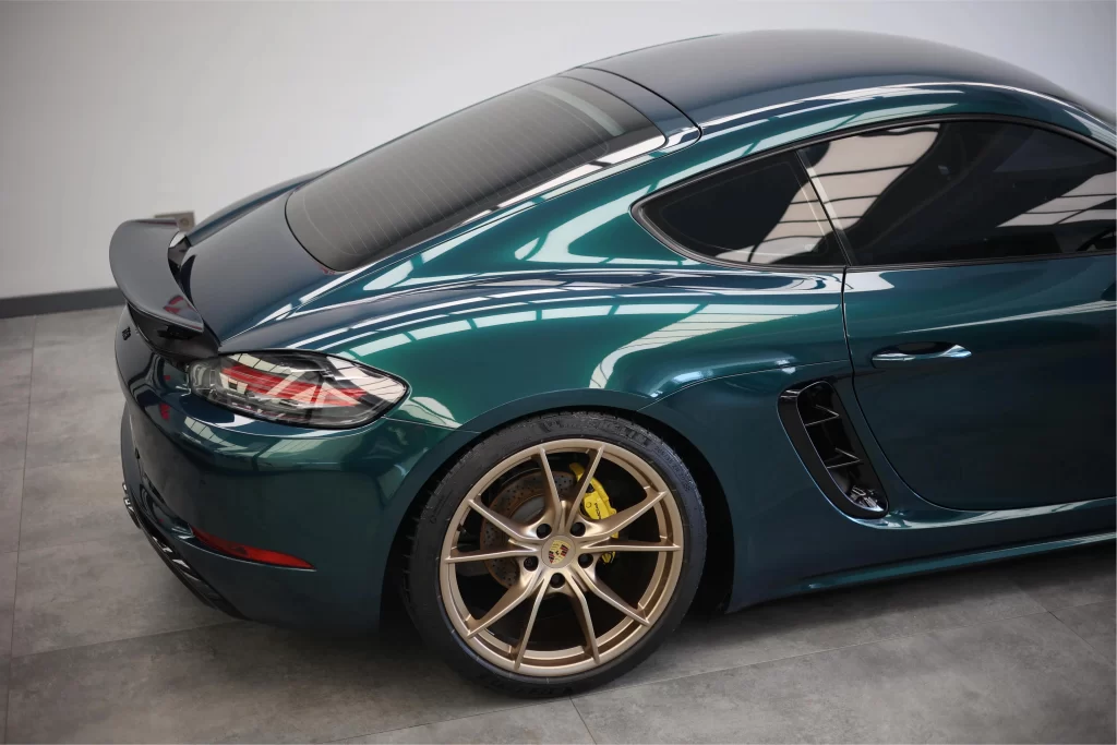 Dark Emerald Blue: The Deep Ocean Color That’s Redefining Car Wraps in 2026
