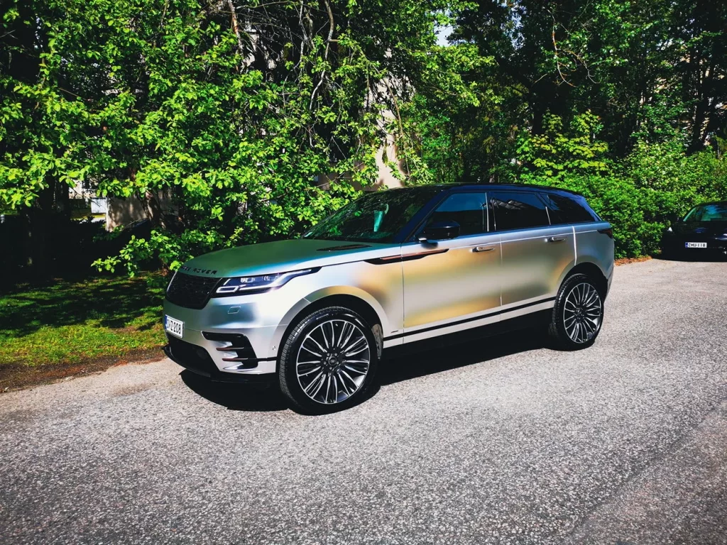 Chrome Silver Color: Reflective Brilliance for Your Ride