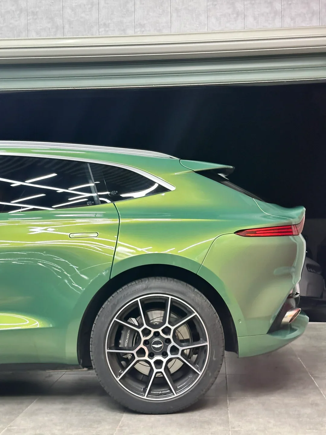 Rainbow Emerald: The Color-Shifting Car Wrap That Turns Roads Into Runways