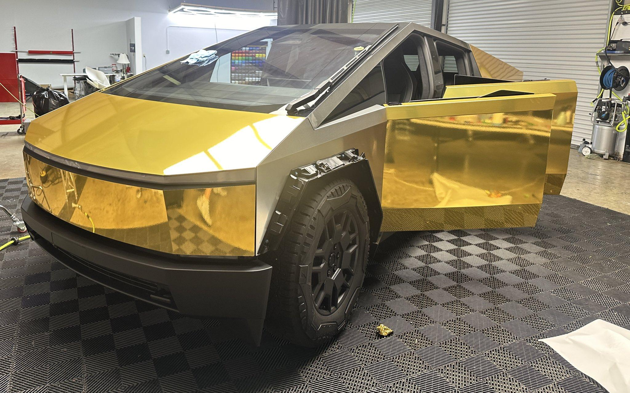 Chrome Metallic Car Wrap: Mirror Finish Vehicle Transformation