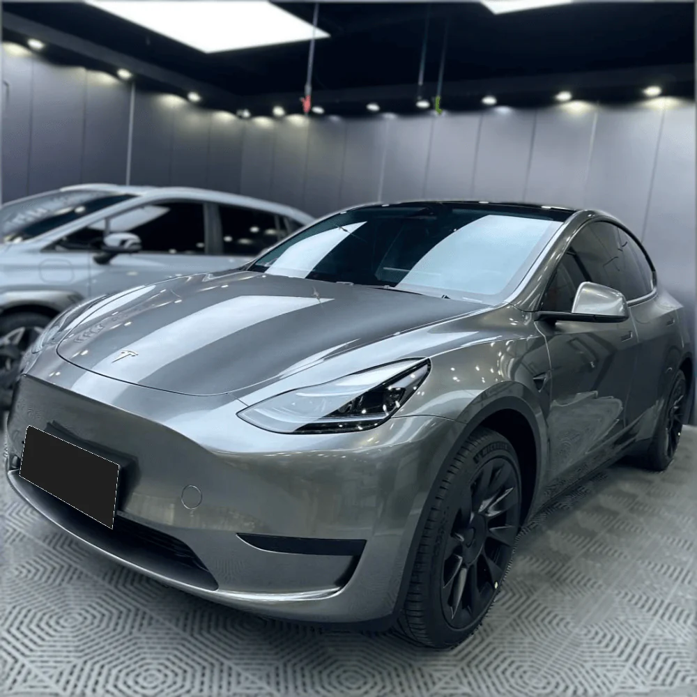 Chrome Metallic Car Wrap: Mirror Finish Vehicle Transformation