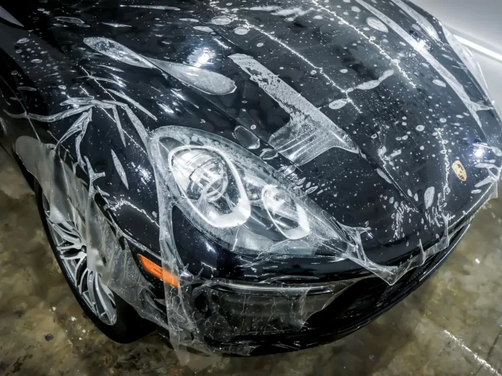 Plástico PPF: Your Vehicle's Paint – Why Every Car Owner Needs Paint Protection Film